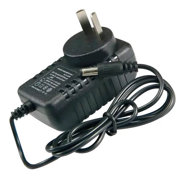 Fuente plastica pared 12V-1A - Inolux